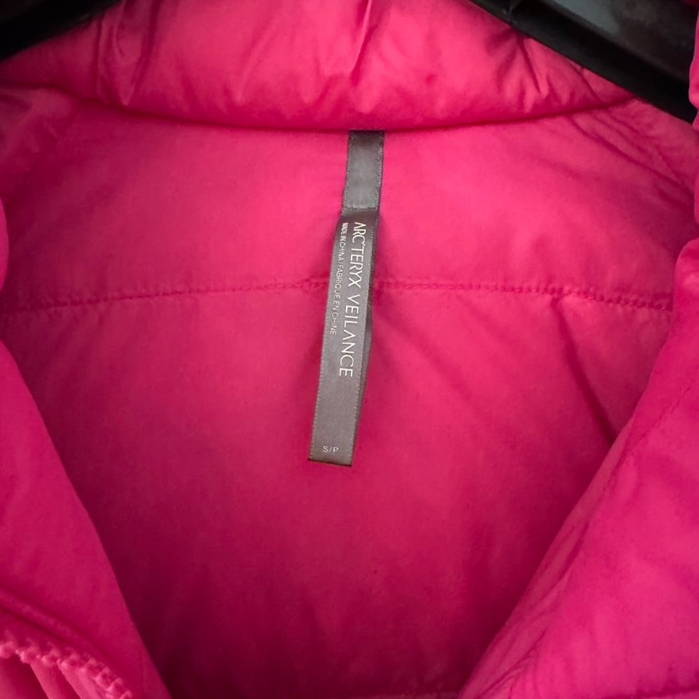 Arc’teryx Veilance Conduit Down Jacket Women’s Size Small - Picture 3 of 4